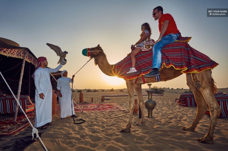 Dans le désert aux environs de Dubaï