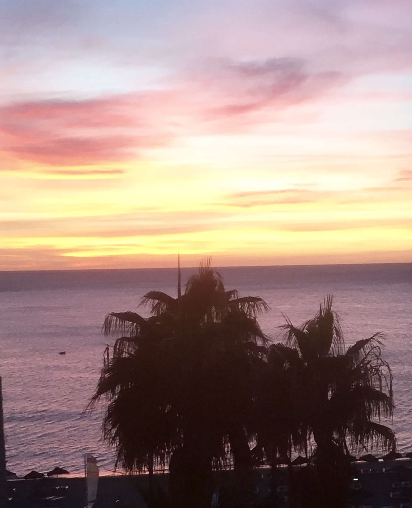 Le soleil se lève sur Sol Timor...