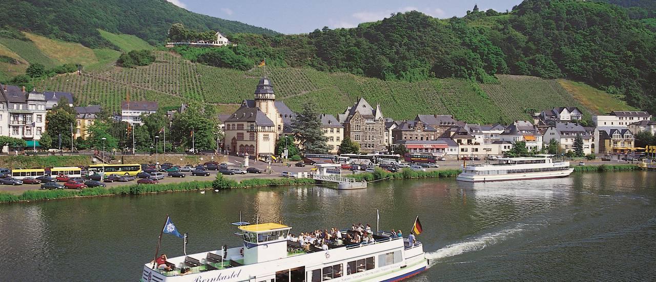 Bernkastel2