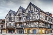 Dijon old town adobestock 307211759 borisb17 1120x490