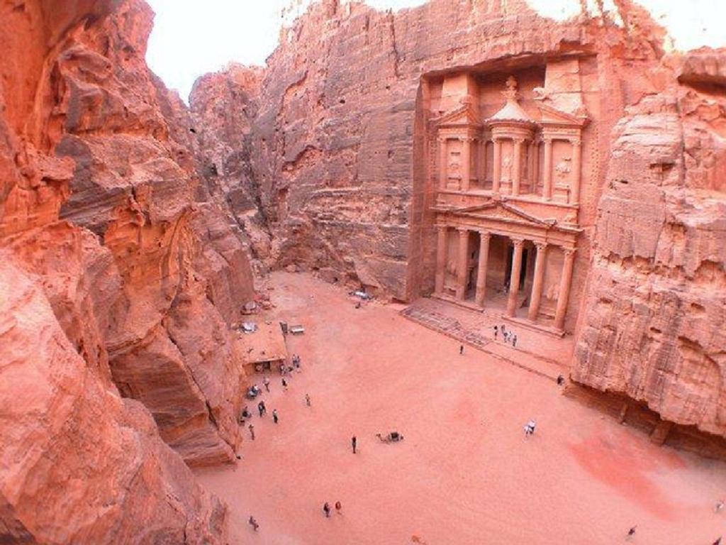 Petra booking