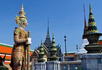 Thai 12